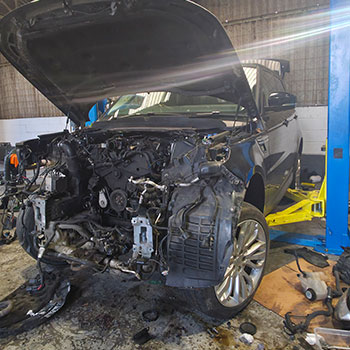 Range Rover engine removed for rebuild and reconditioning