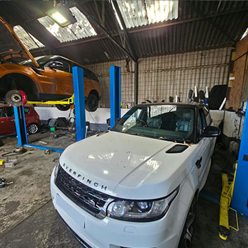 Range Rover Sport engine inspection before rebuild