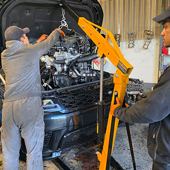 Jaguar engine inspection before repair and replacement