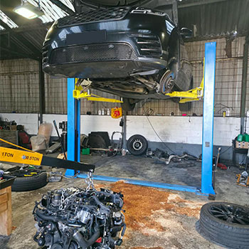 Range Rover Velar Engine Removal and Replacement Service